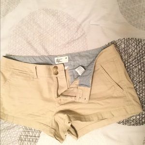 American Eagle khaki shorts